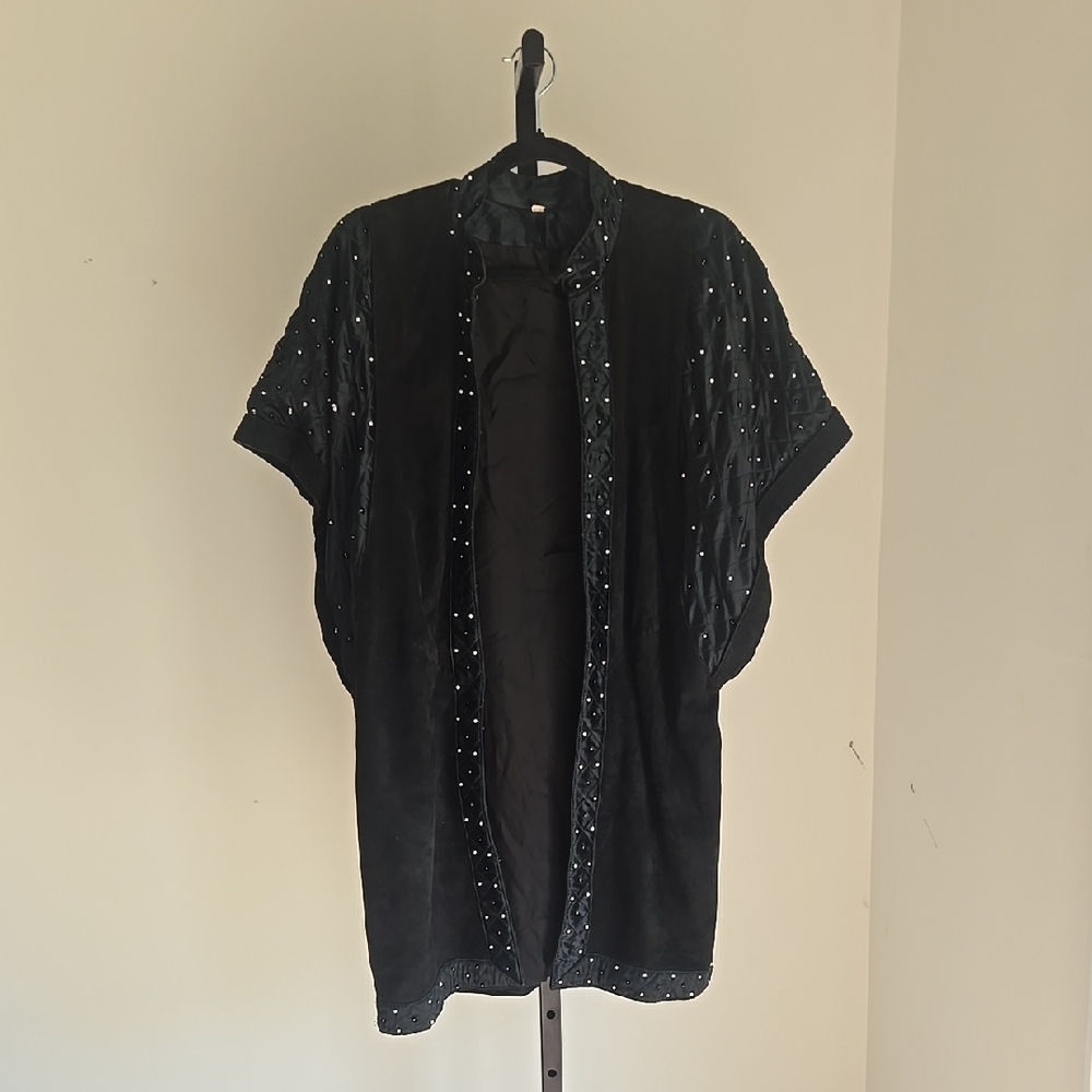 Vintage Size: M Oversized Bat Wing 1980's?! Suede Beaded Kimono